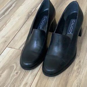 Calico black leather heeled loafers 8M librarian academia